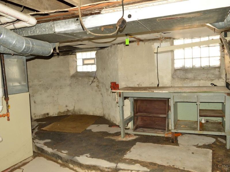 3020 Daytona Avenue, Cincinnati, OH 45211 Photo 2