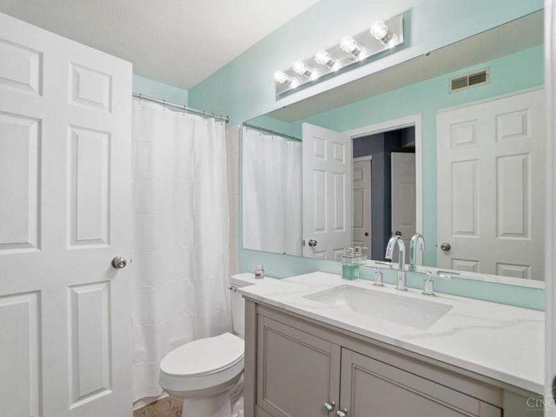 9800 Regatta Drive, Unit 301, Colerain Township, OH 45252 Photo 20