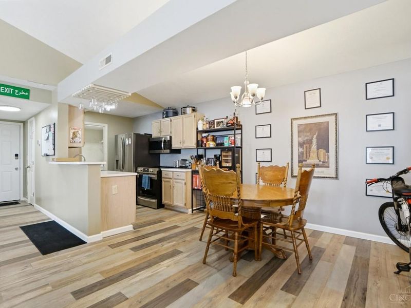 9800 Regatta Drive, Unit 301, Colerain Township, OH 45252 Photo 3