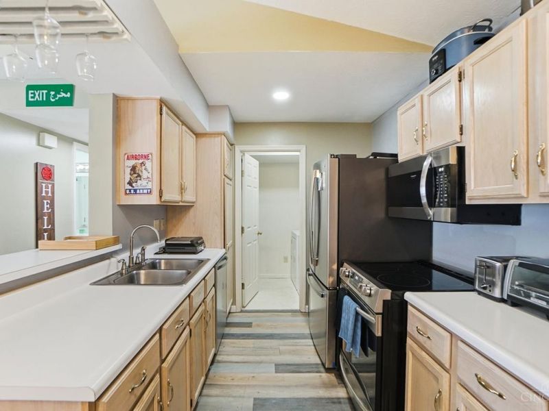 9800 Regatta Drive, Unit 301, Colerain Township, OH 45252 Photo 4