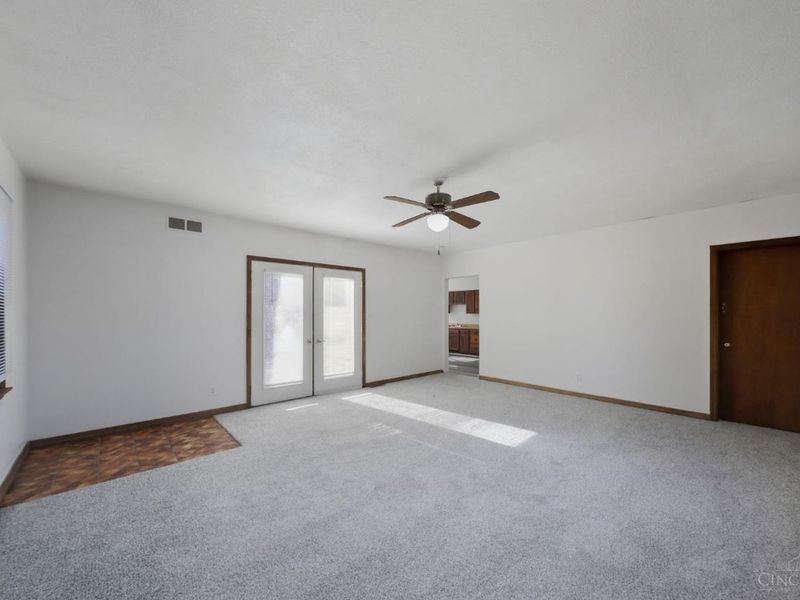 1461 Kinney Avenue, Cincinnati, OH 45231 Photo 12