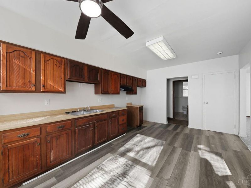 1461 Kinney Avenue, Cincinnati, OH 45231 Photo 16