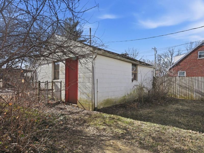 1461 Kinney Avenue, Cincinnati, OH 45231 Photo 5