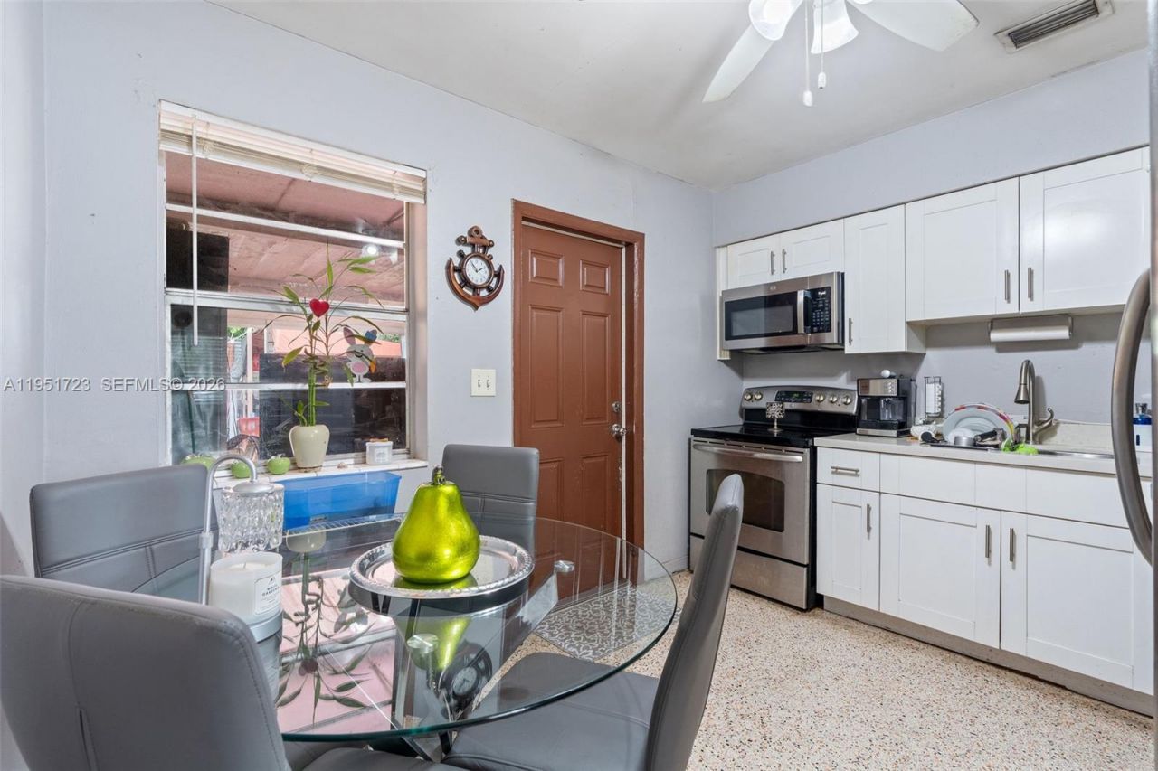 9601-9603 SW 36th St, Miami, FL 33165 Photo