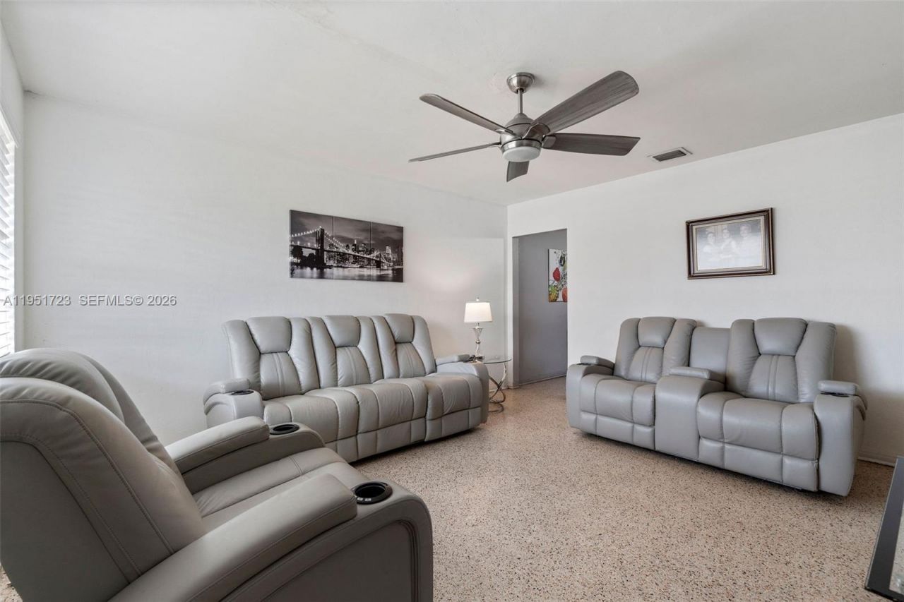 9601-9603 SW 36th St, Miami, FL 33165 Photo