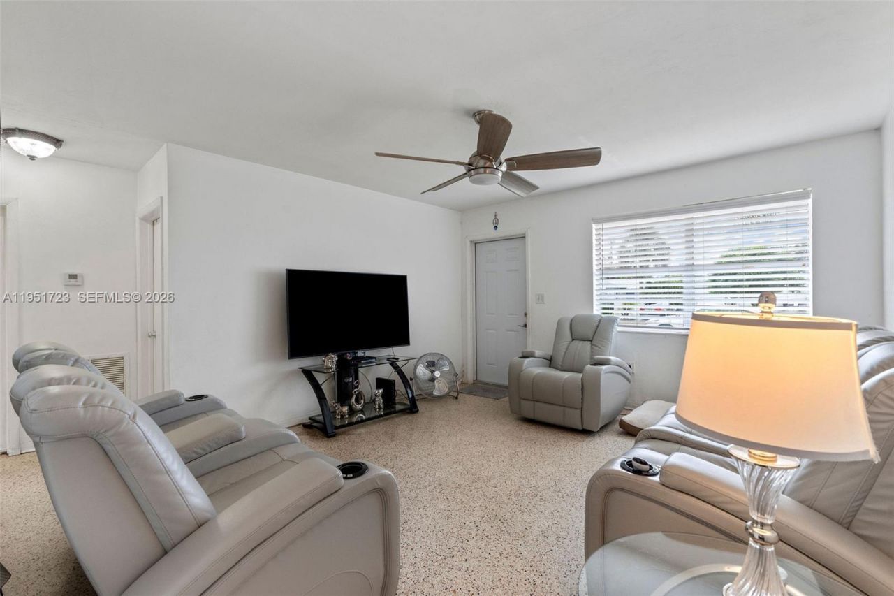 9601-9603 SW 36th St, Miami, FL 33165 Photo