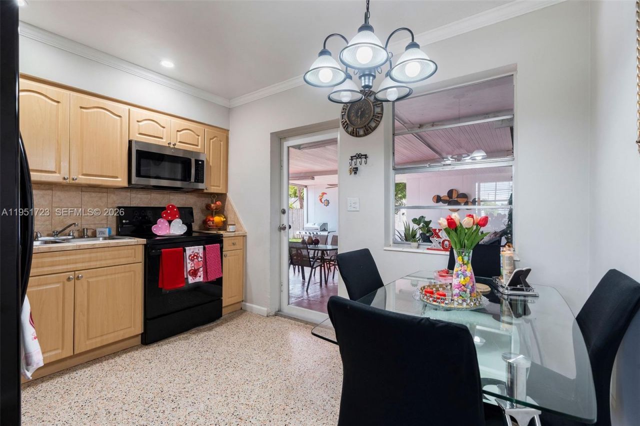 9601-9603 SW 36th St, Miami, FL 33165 Photo