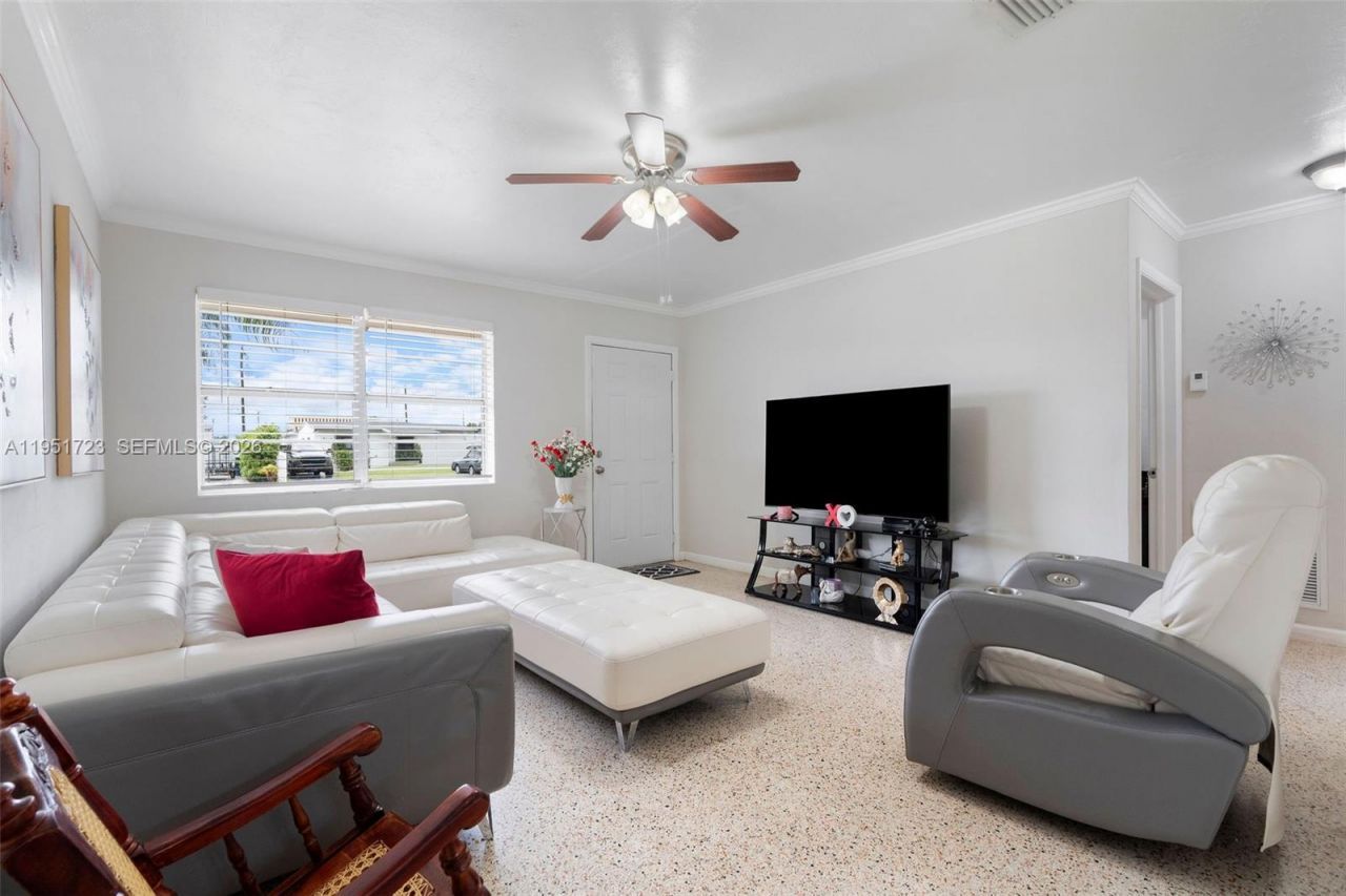 9601-9603 SW 36th St, Miami, FL 33165 Photo