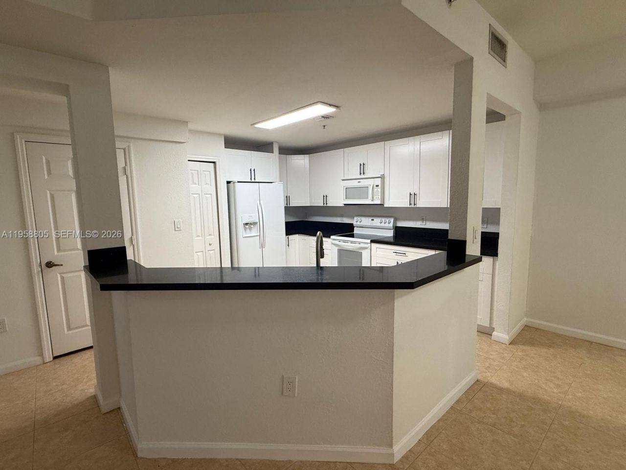 11603 NW 89th St , Unit 215, Doral, FL 33178 Photo