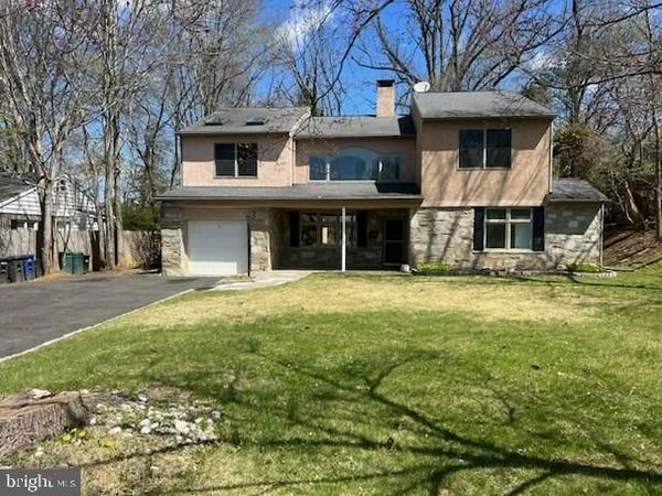 1215 CHURCH ROAD, ORELAND, PA 19075