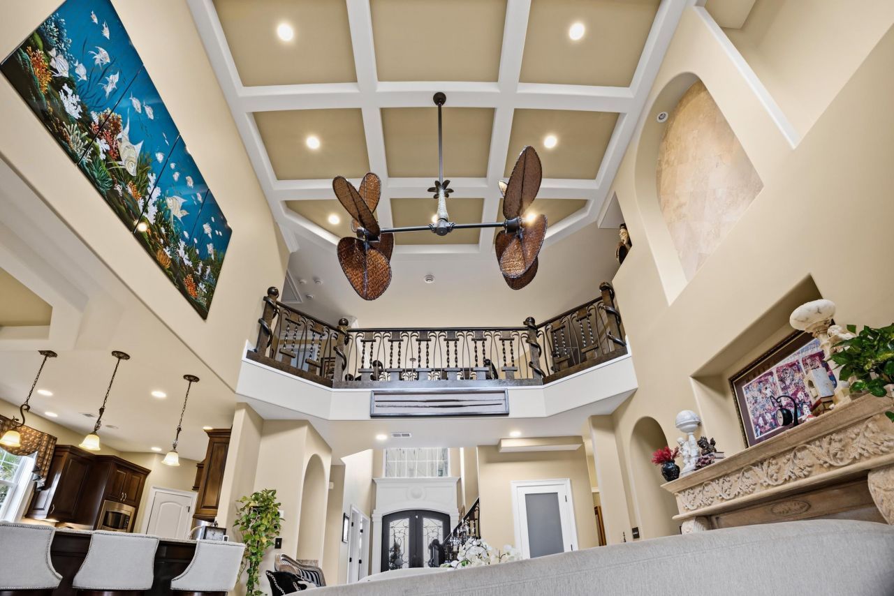 969 Bluffview Dr. Photo 12