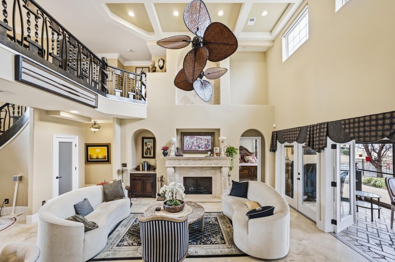 969 Bluffview Dr. Photo 13