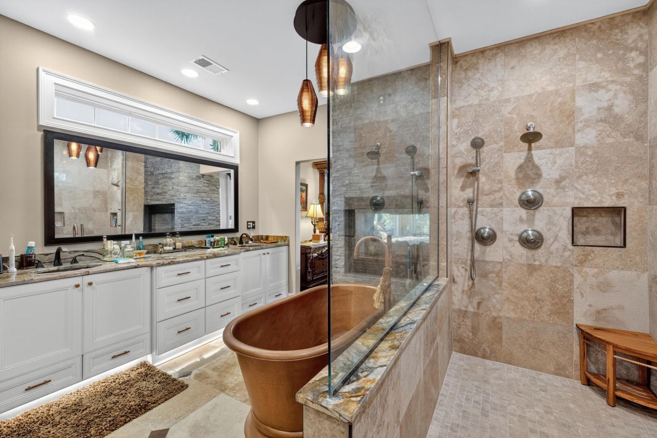 969 Bluffview Dr. Photo 30