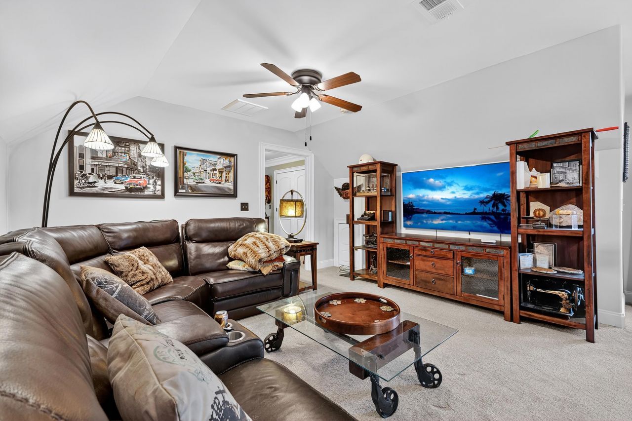 969 Bluffview Dr. Photo 39