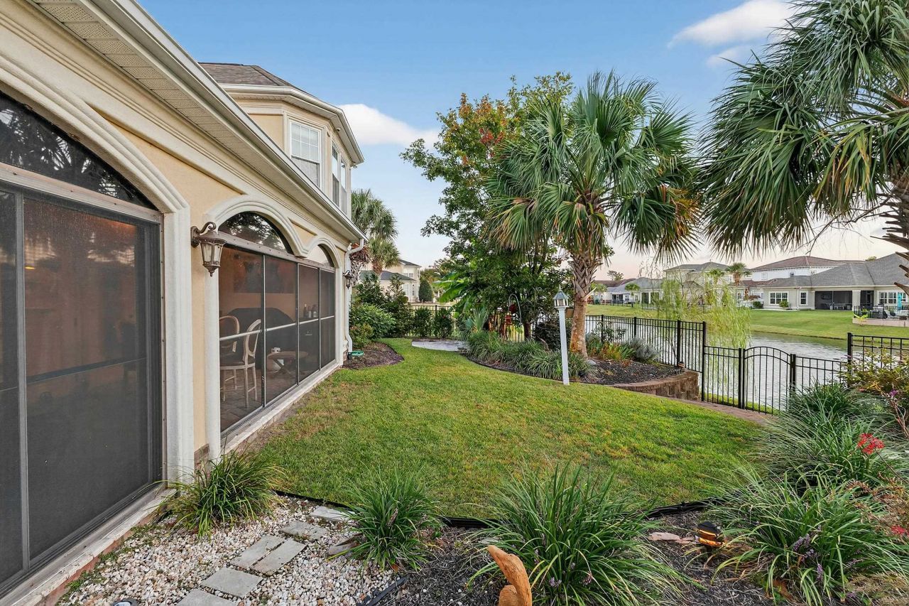 969 Bluffview Dr. Photo 45