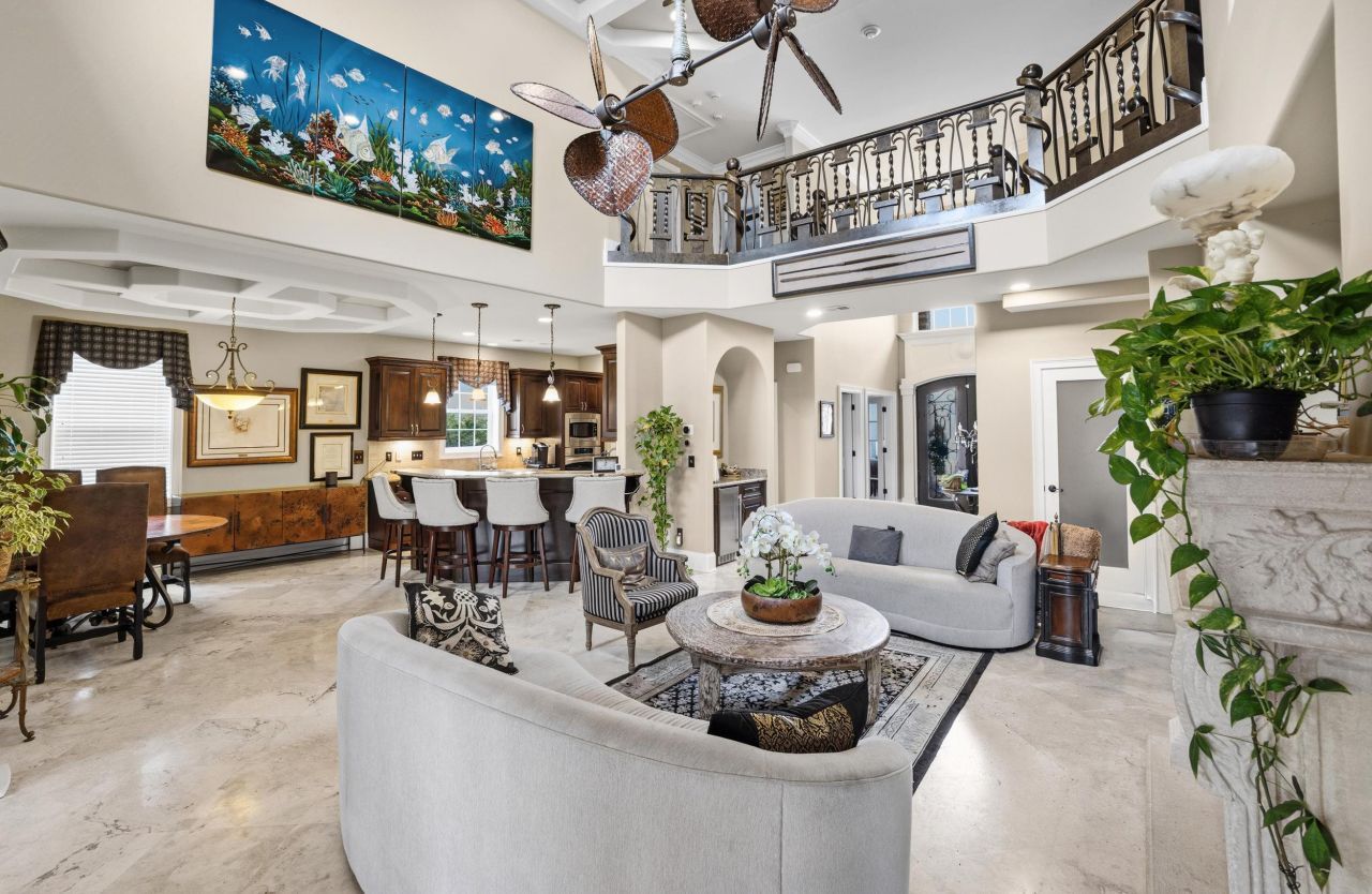 969 Bluffview Dr. Photo 9