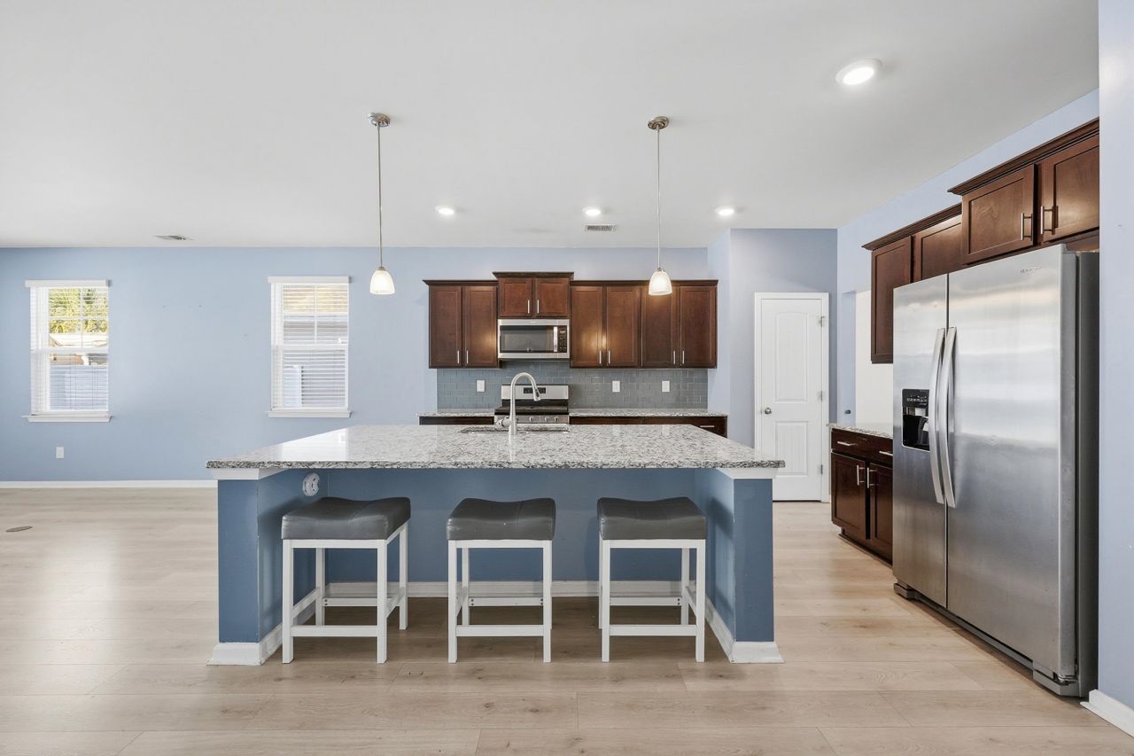 115 Juniata Loop Photo 10