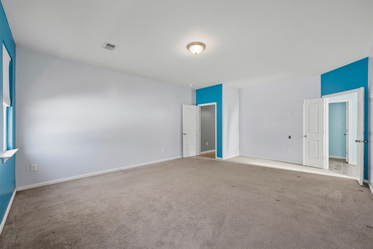 115 Juniata Loop Photo 14