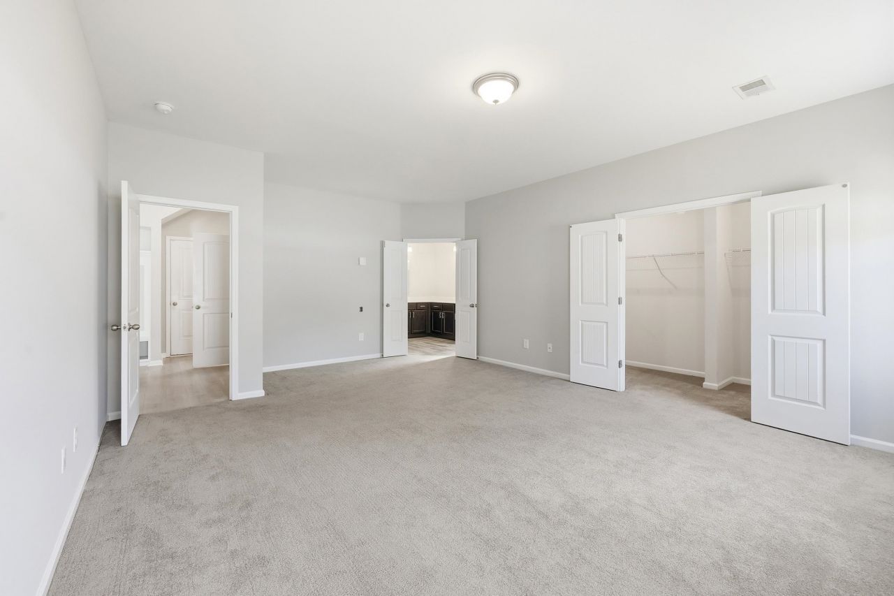 115 Juniata Loop Photo 14