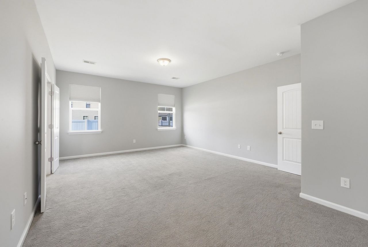 115 Juniata Loop Photo 15