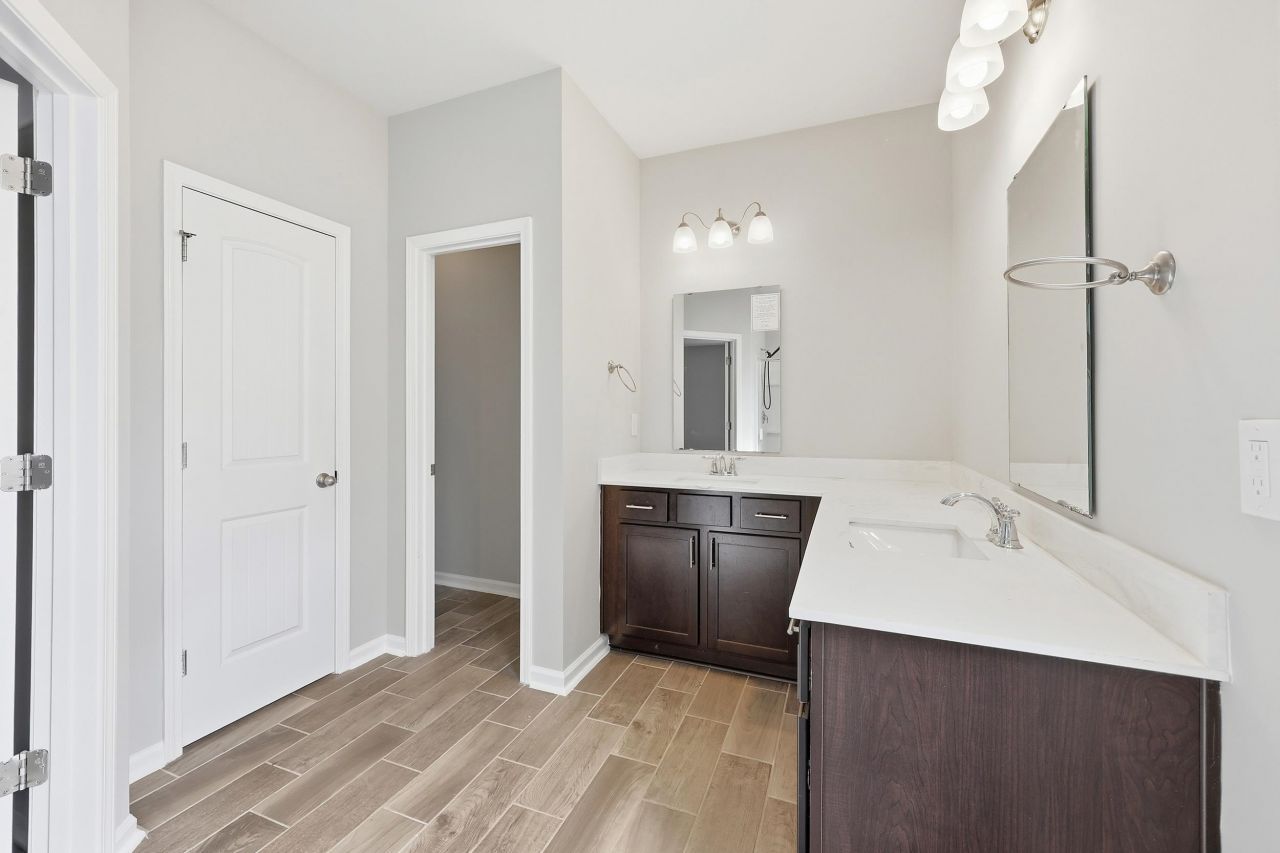 115 Juniata Loop Photo 16