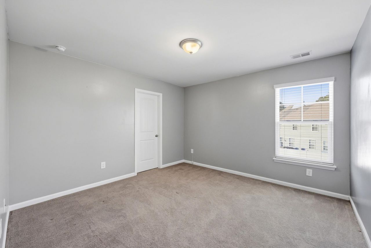 115 Juniata Loop Photo 21