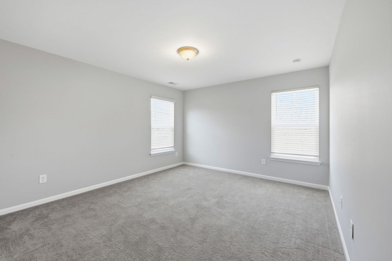 115 Juniata Loop Photo 21