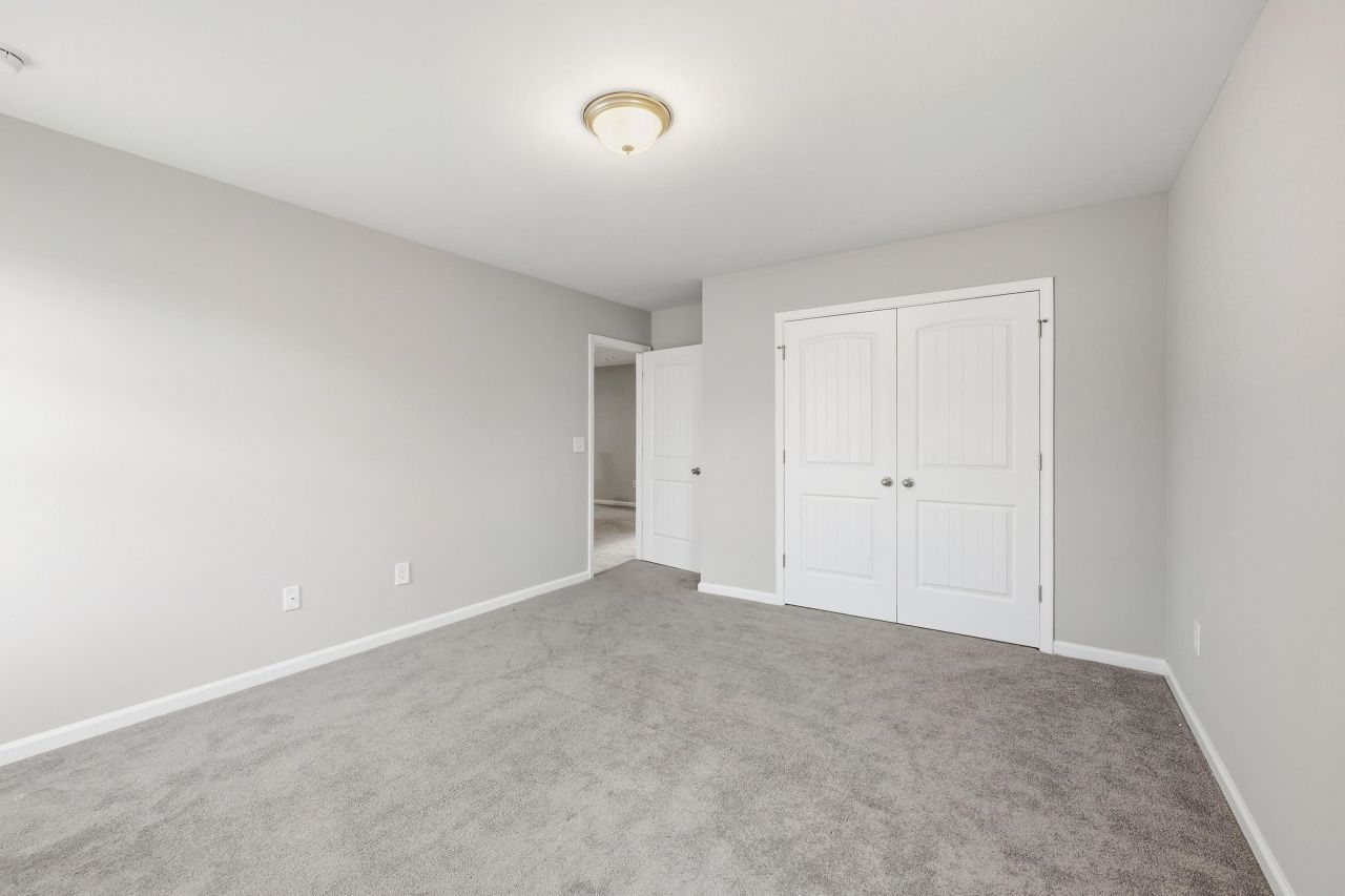 115 Juniata Loop Photo 22