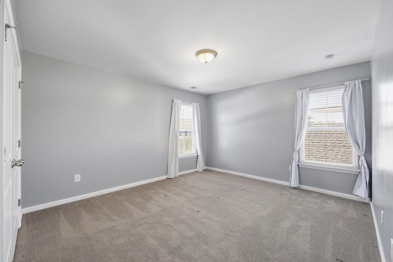 115 Juniata Loop Photo 23