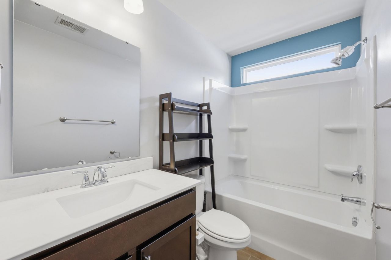 115 Juniata Loop Photo 25