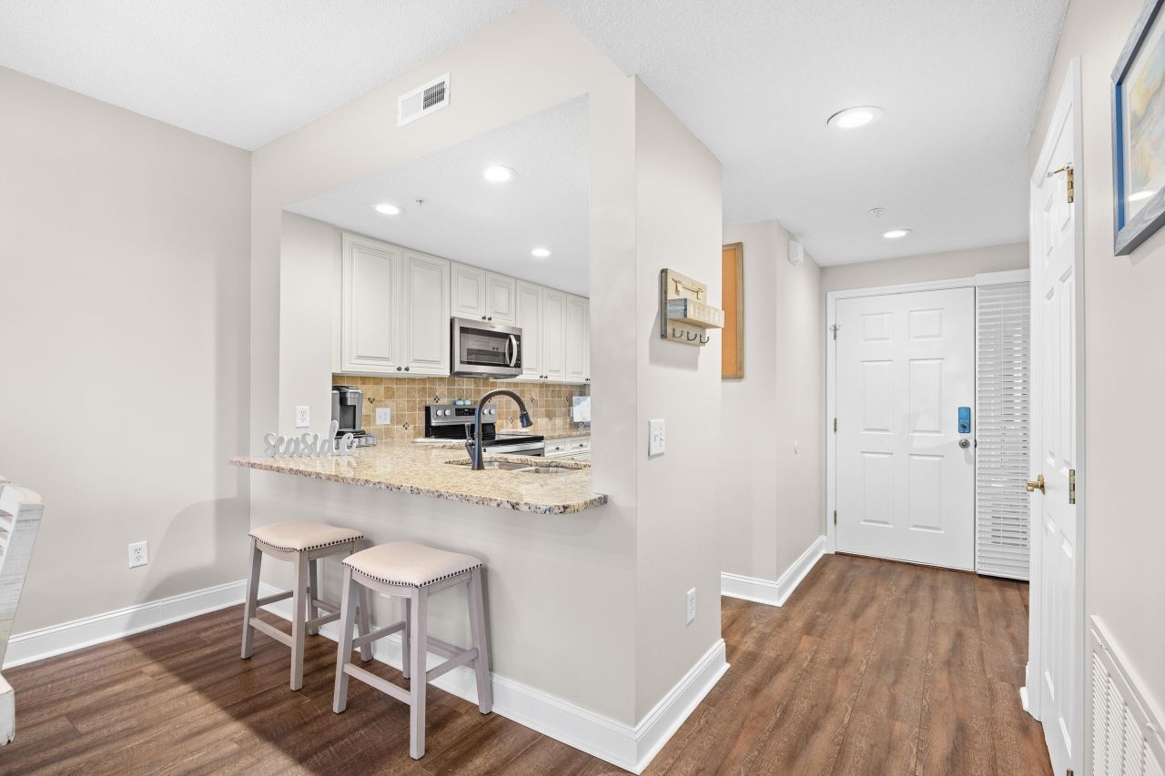 1401 Lighthouse Dr. Photo 6