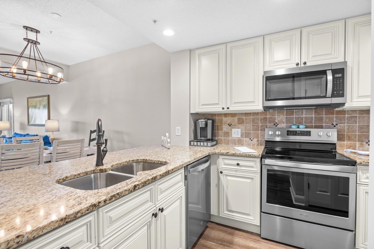 1401 Lighthouse Dr. Photo 7