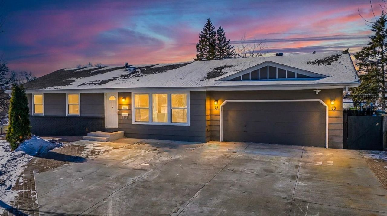 4201 Aquila Avenue N, New Hope, MN 55428 Main Photo