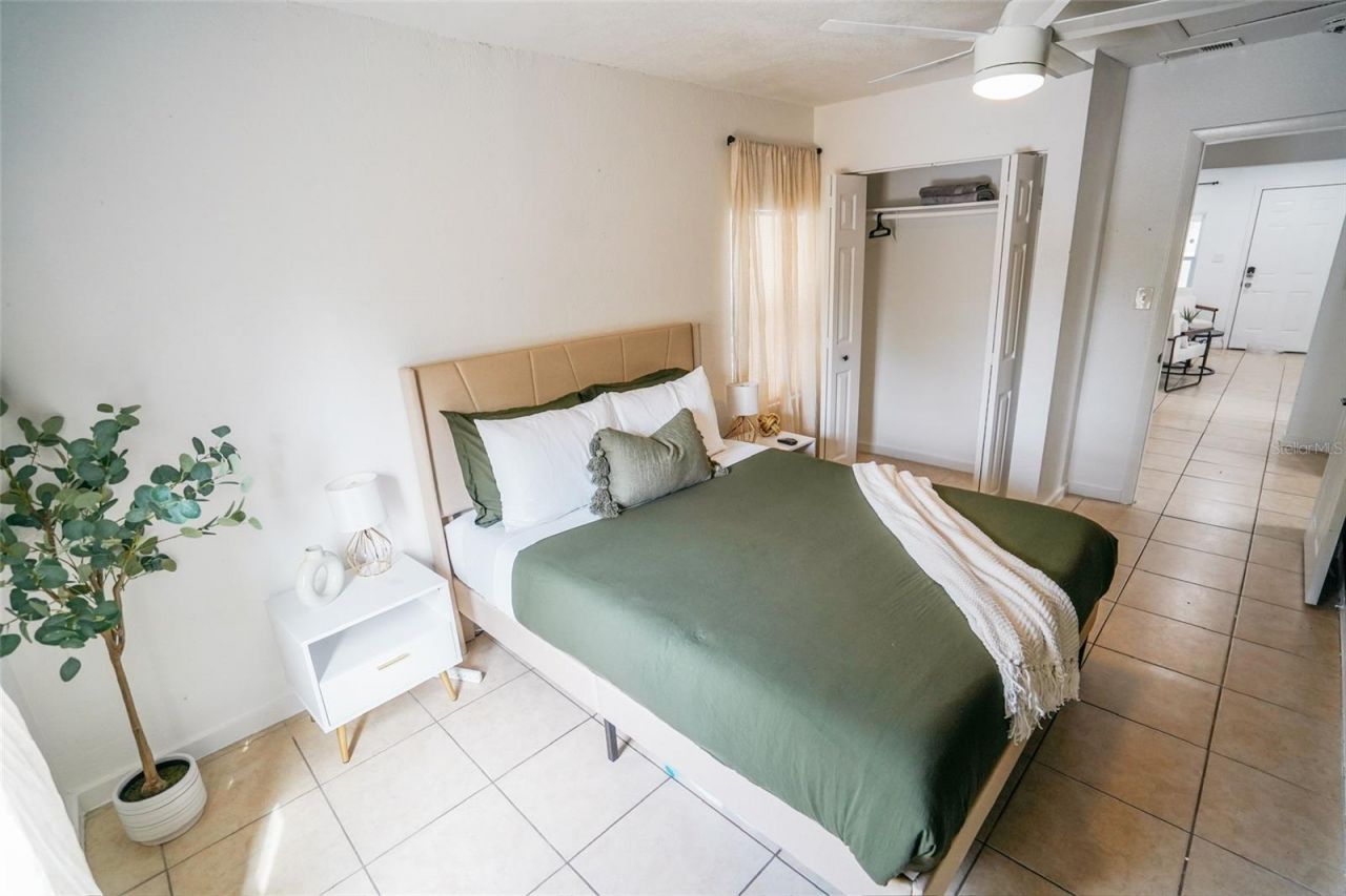 1361 29th Street S, Saint Petersburg, FL 33712 Photo