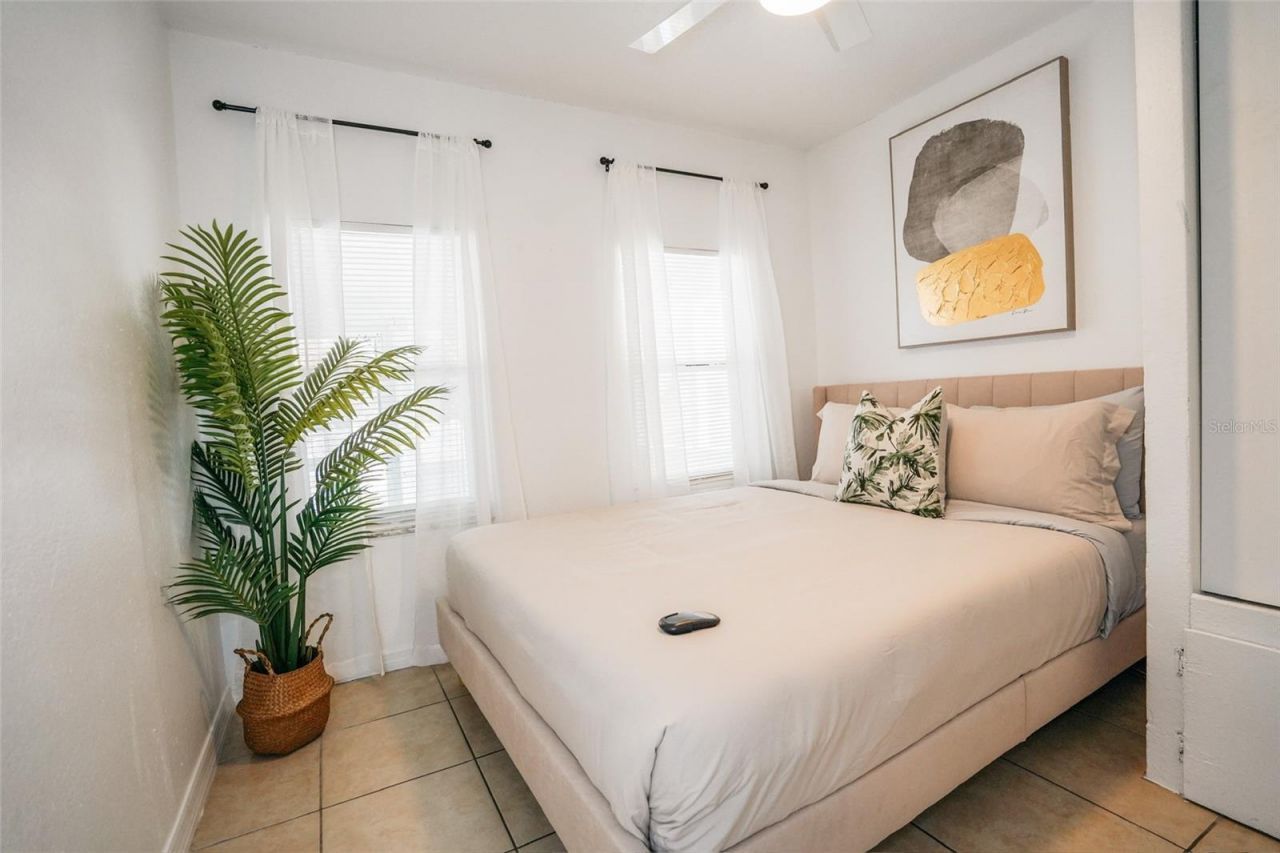 1361 29th Street S, Saint Petersburg, FL 33712 Photo