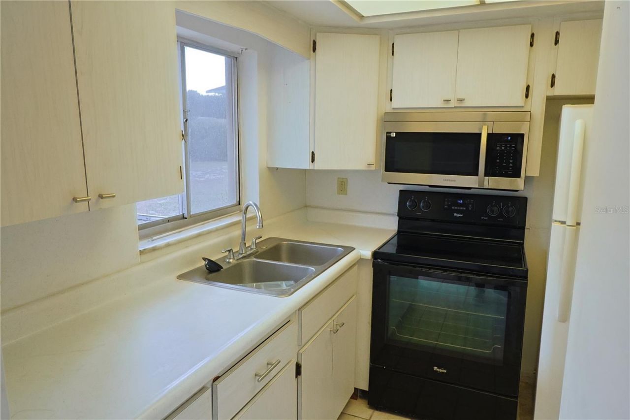 3755 S School Avenue, Unit 34, Sarasota, FL 34239 Photo