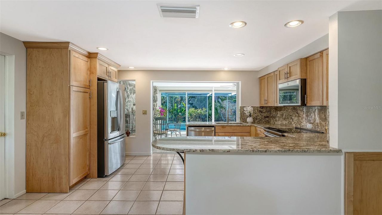 626 46th Street, Sarasota, FL 34234 Photo