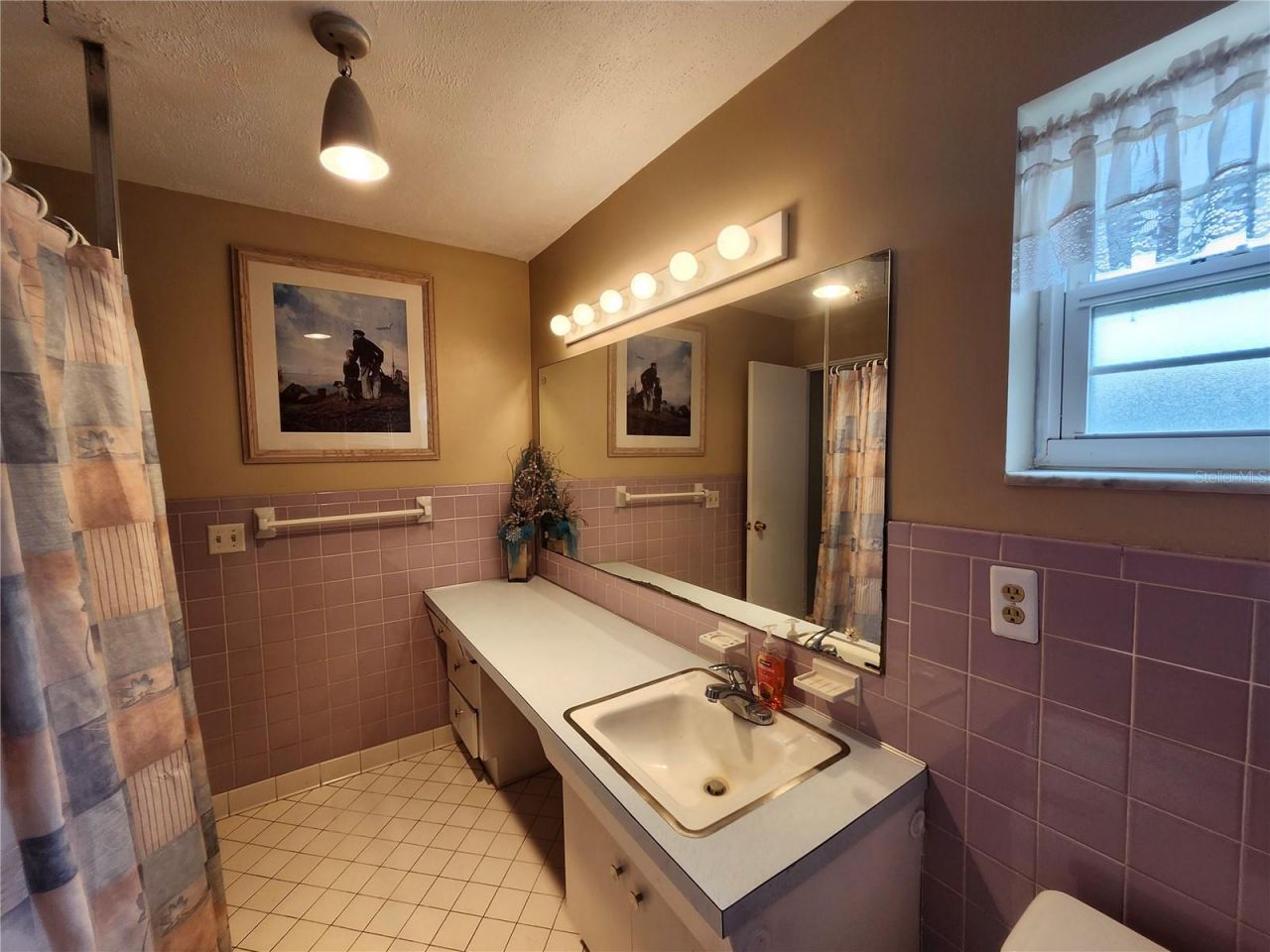 5700 30th Avenue N, Saint Petersburg, FL 33710 Photo