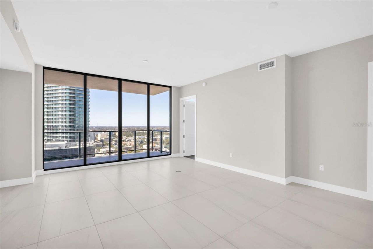 275 1st Avenue S, Unit 2708, Saint Petersburg, FL 33701 Photo