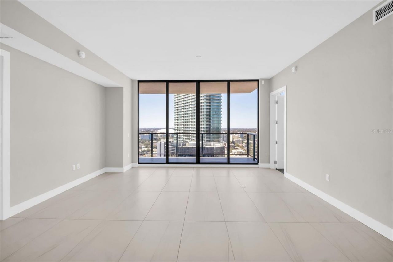 275 1st Avenue S, Unit 2708, Saint Petersburg, FL 33701 Photo