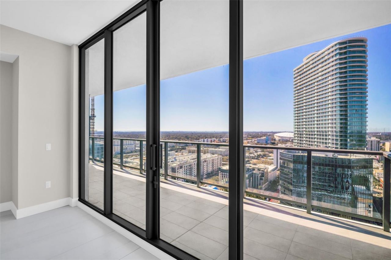 275 1st Avenue S, Unit 2708, Saint Petersburg, FL 33701 Photo