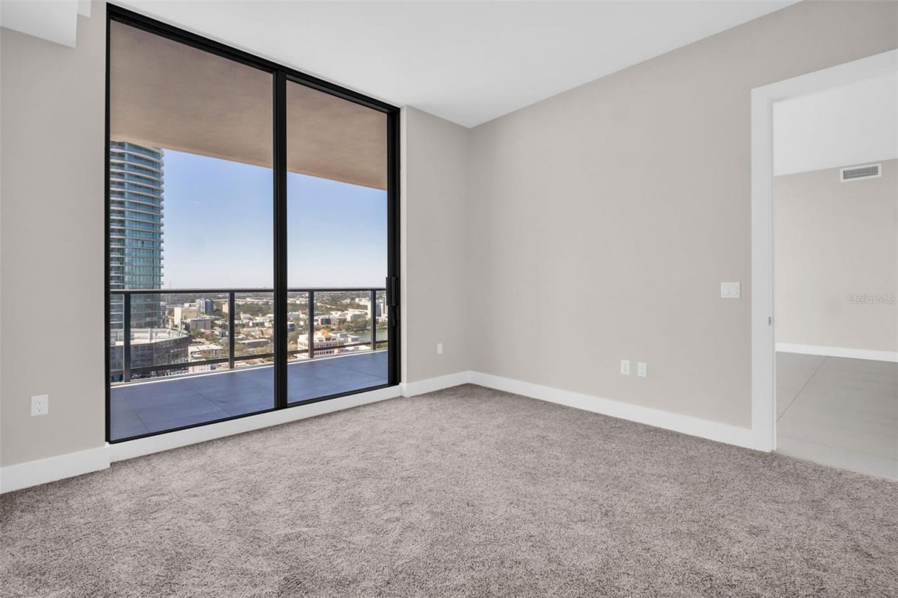 275 1st Avenue S, Unit 2708, Saint Petersburg, FL 33701 Photo
