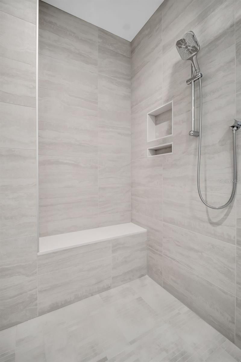 275 1st Avenue S, Unit 2708, Saint Petersburg, FL 33701 Photo
