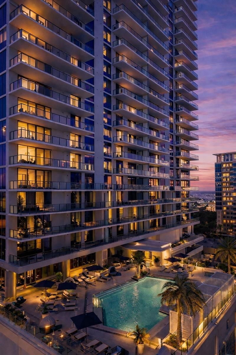 275 1st Avenue S, Unit 2708, Saint Petersburg, FL 33701 Photo