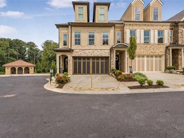 120 Via Roma, Woodstock, GA 30188