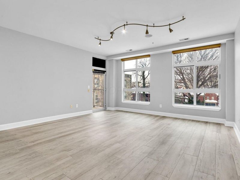 845 N High Street, Unit 407, Columbus, OH 43215 Photo 5