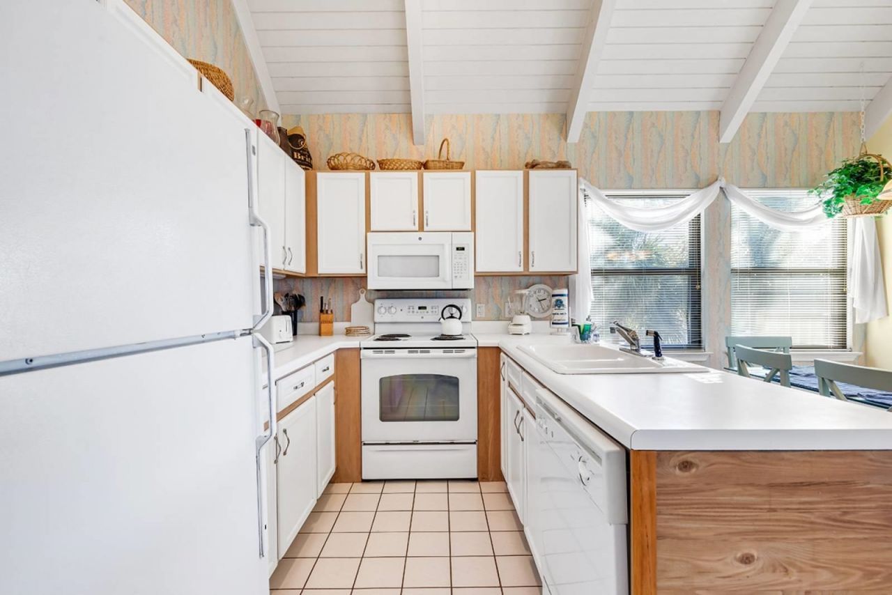 100 Oyster Catcher Pl. Photo 14