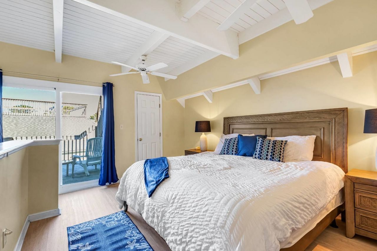 100 Oyster Catcher Pl. Photo 23