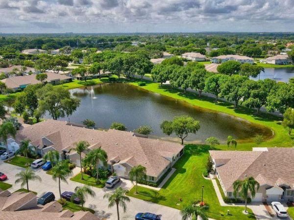9202 Vineland Court, Unit F, Boca Raton, FL 33496
