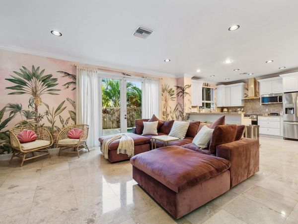 1703 NE 11th St, Unit 1703, Fort Lauderdale, FL 33304